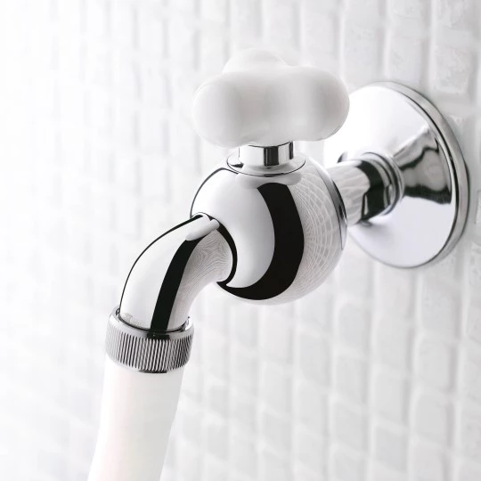 6903  Story Faucet & showers