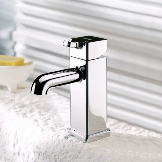 7909 Mark 2 Faucet & showers