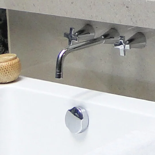 6874 Cone Faucet & showers